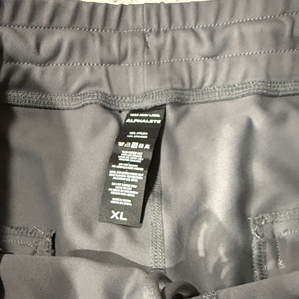 2 Alphalete Men’s Joggers - Picture 5 of 10